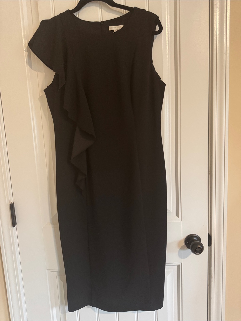 London Times Classic Ruffle Sheath Dress - Black